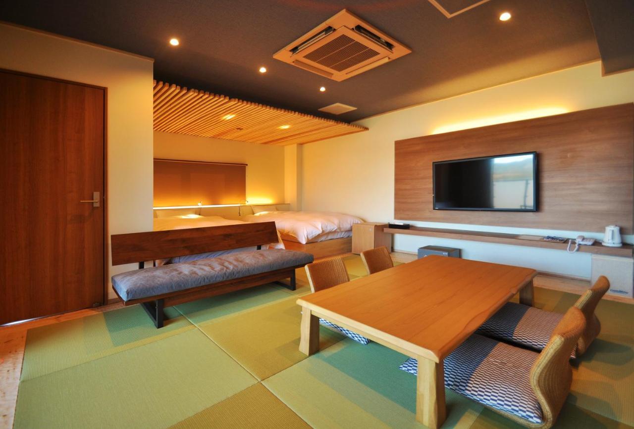 Koyokaku Hotel Ureshino Buitenkant foto